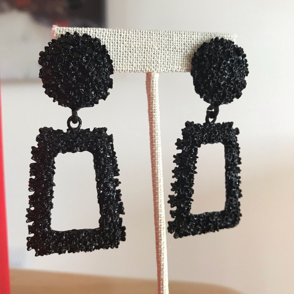 Black Vintage Earings